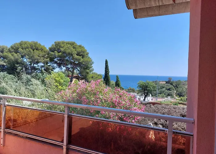 Ca170-038 4 Couchages Sur Cavalaire-sur-Mer